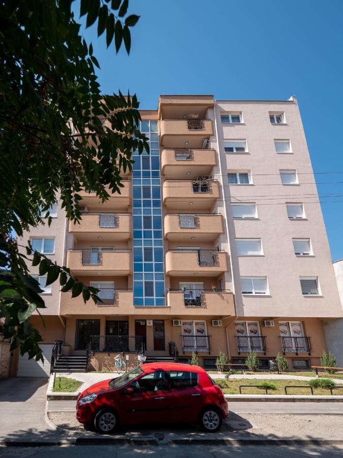 Green Apple Apartment Subotica Ngoại thất bức ảnh
