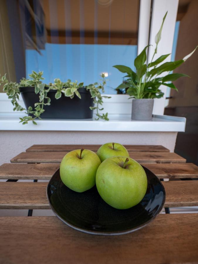 Green Apple Apartment Subotica Ngoại thất bức ảnh